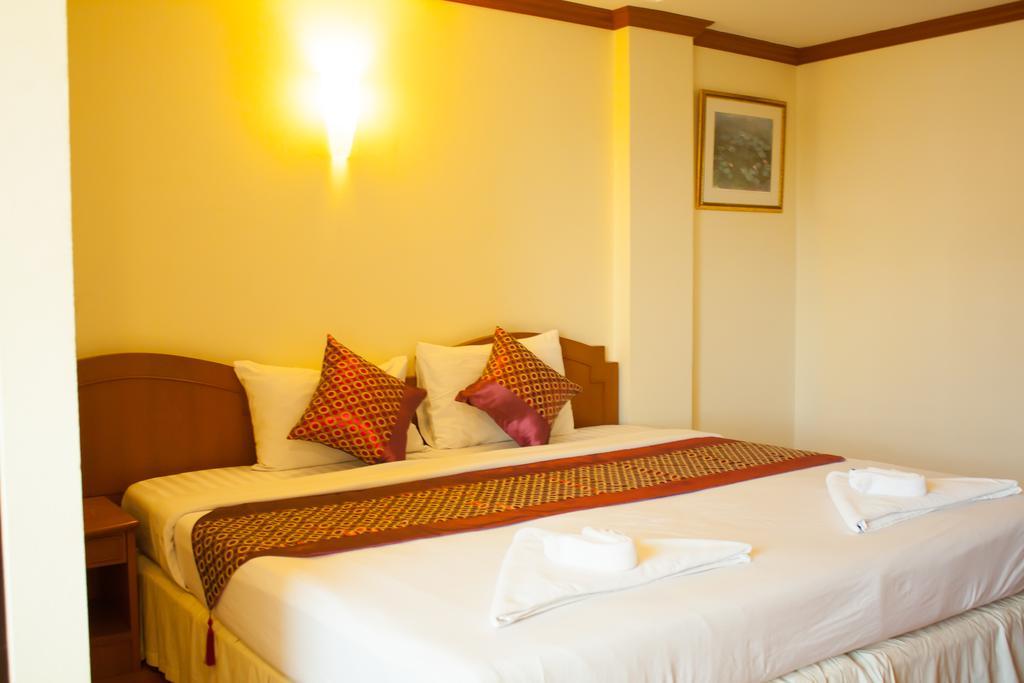 Hotel Chomsin ชมสินธุ์ Hua Hin