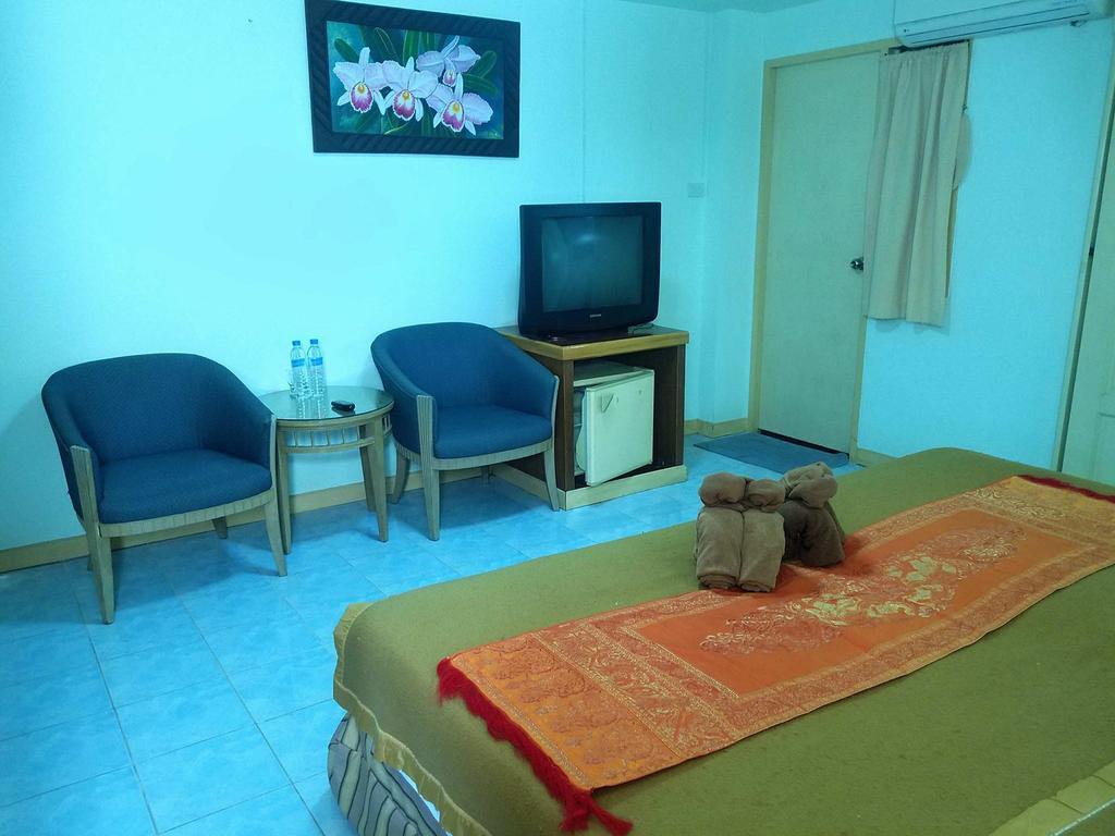 Pinthong House Guest house *
