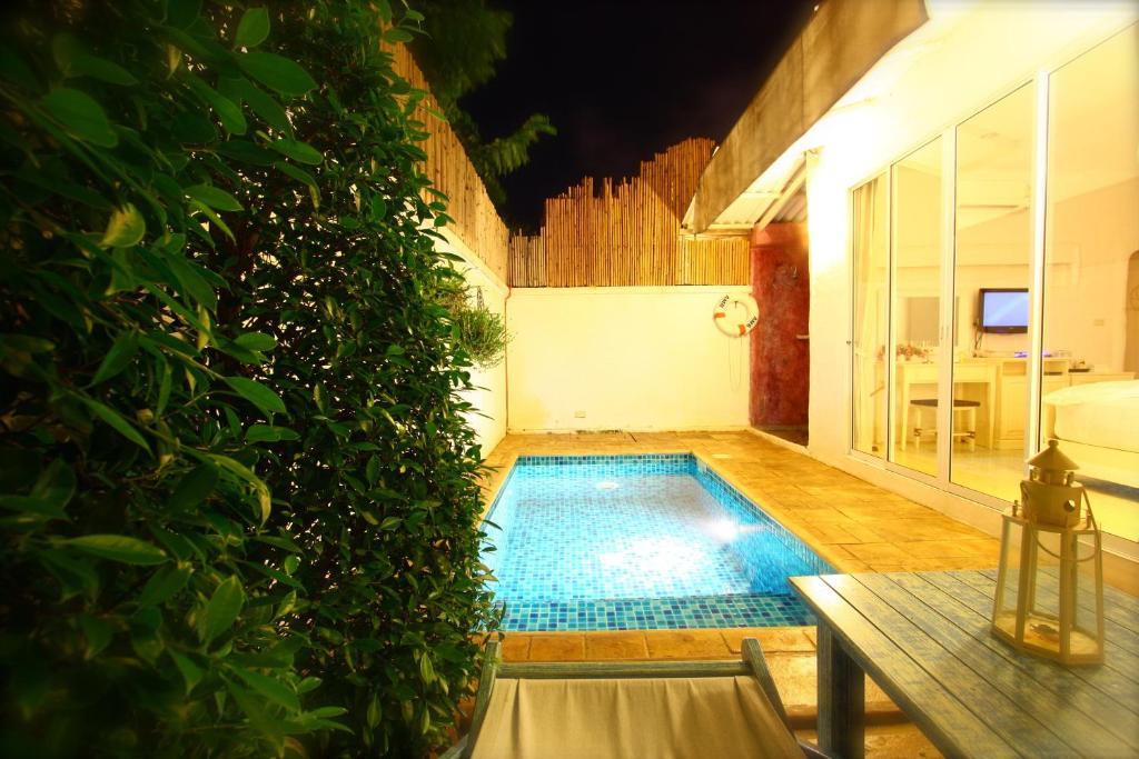 Costa Village Pool Resort