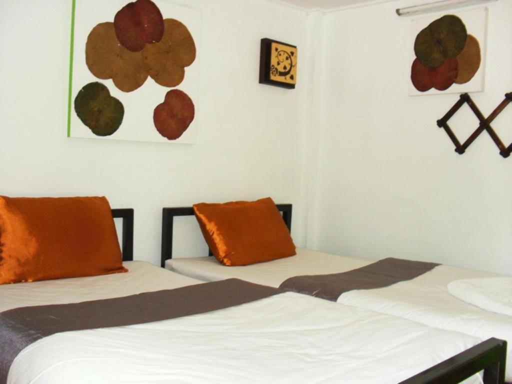 Naruncha House Guest house *