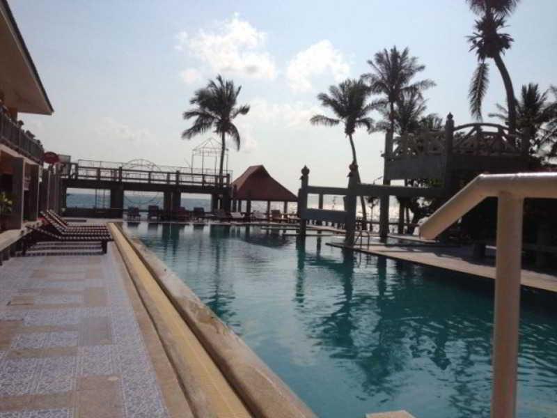 Resort Paradise 3*