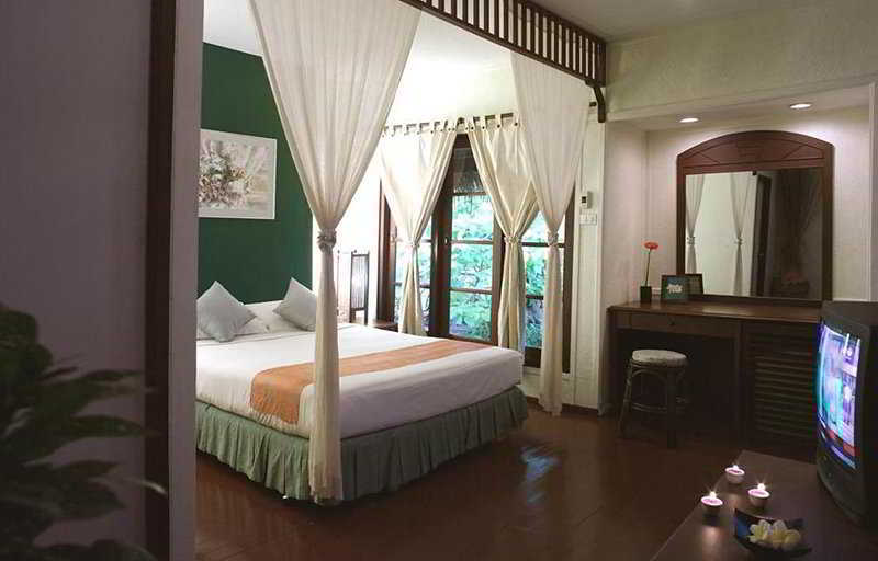 The Island & Hotel