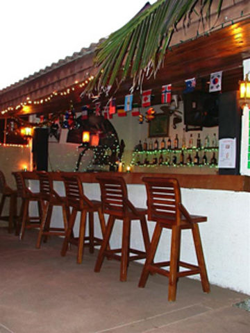 Irest Seafront Hostel *