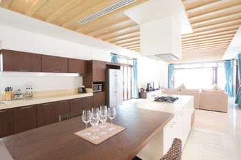 Villa Amatapura Beach 12 *