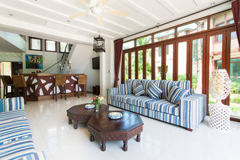 Villa Amatapura Beach 12 *