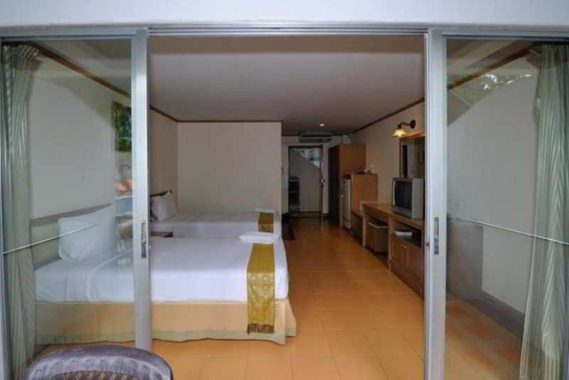 The Garden 3*
