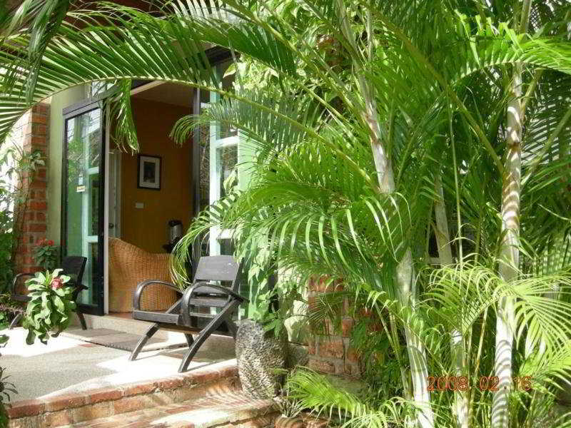 Khaolak Tony 3*