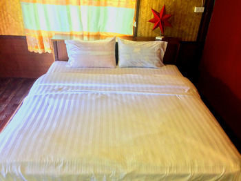 Makanai Hotel 2*