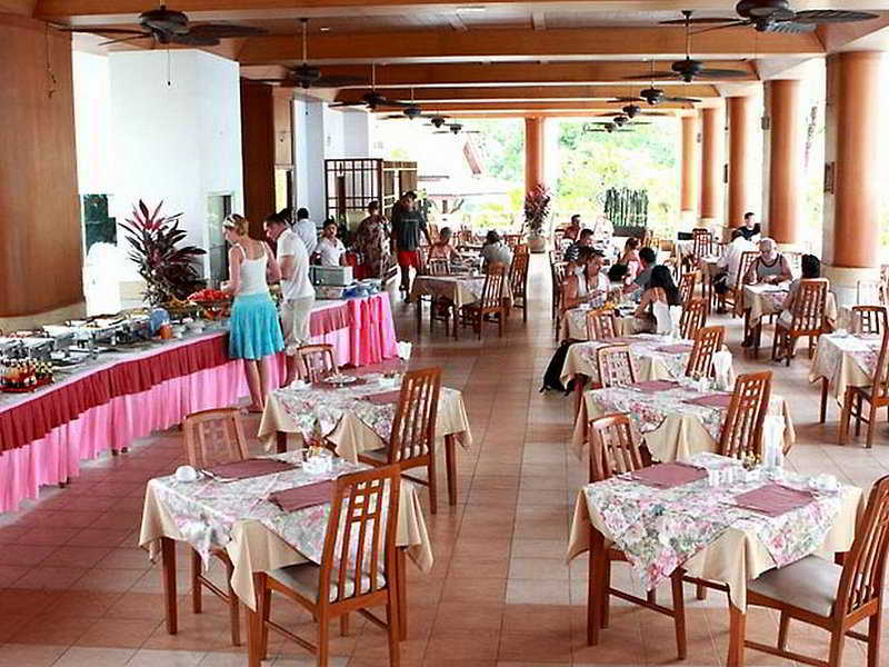 Samui First House 3*