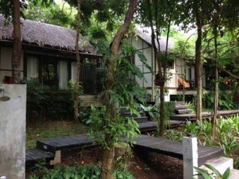 Resort The Sundays Sanctuary &