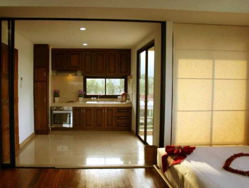 Lakeview Condotel 3*