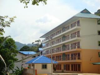 Ban Pailin Hill Hotel