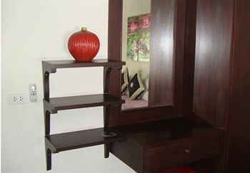 Kluay Mai Boutique