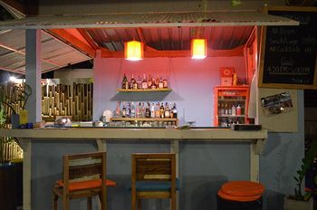 Think & Retro Cafe Samui Hostel *