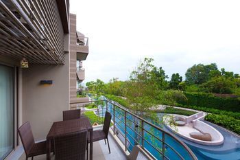 Hotel Baan Sanngarm Beachfront