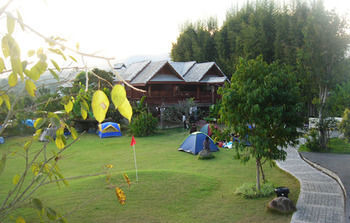 ปอ อา ยอ Hostel *