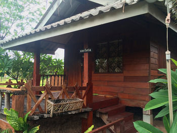 Makanai Hotel 2*