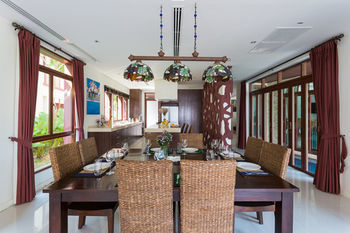 Amatapura Beach 12 Villa *