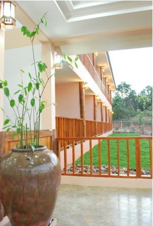Erawan Inn 2*