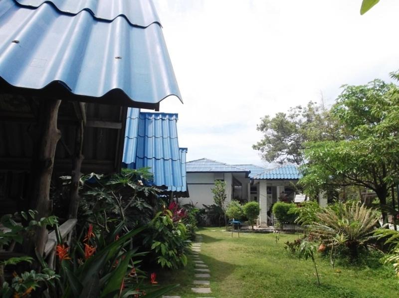 Hotel Bangrak 2*