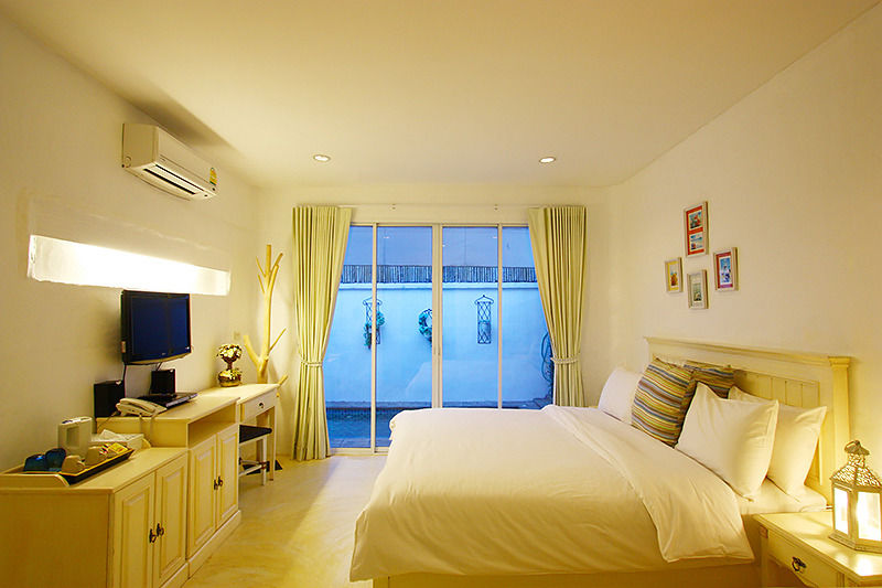 Costa Village Pool Resort