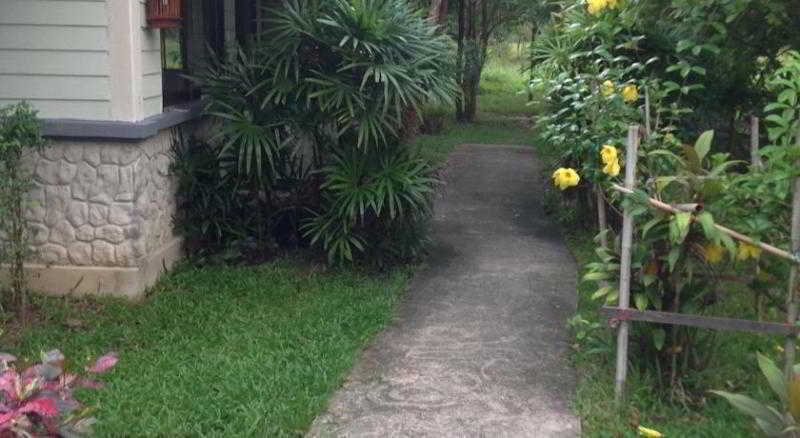 Hotel The Samui Native