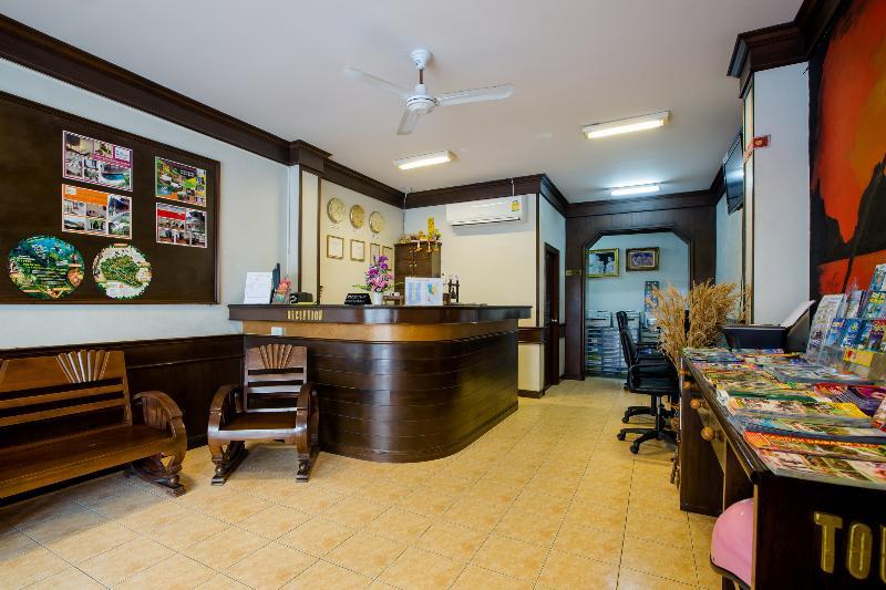 Hotel Baan Veerakit 4*