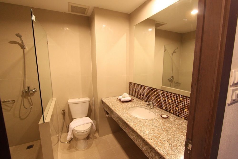 S Tara Grand Hotel 3*