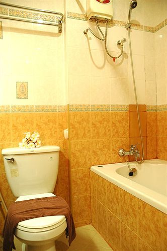 Inn Lamai 2*