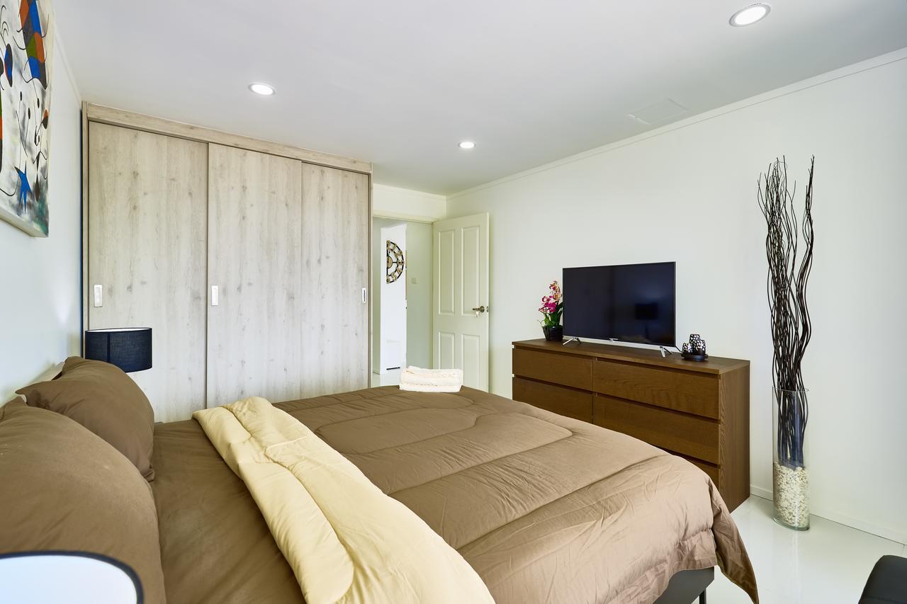 Apartment Luxurious On Road *