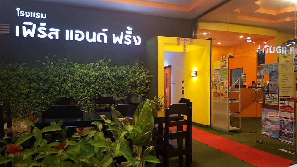 First And Frang - Koh Phangan Hotel 2*