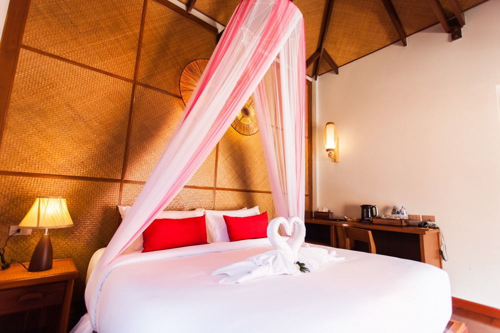 Pingchan Koh Phangan Beachfront 3* Thong Nai Pan Yai