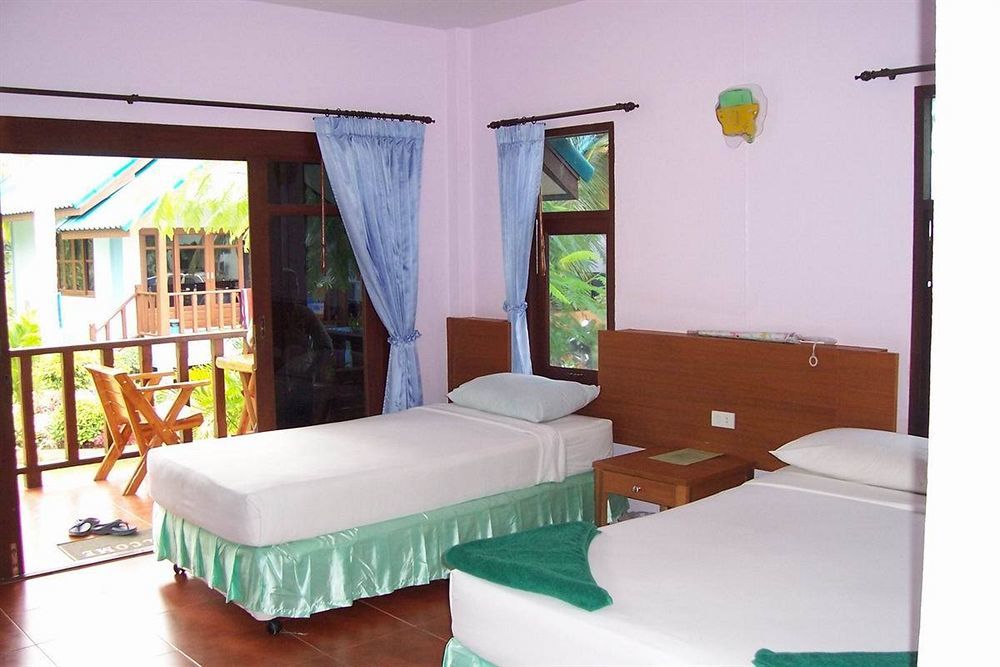 Resort Siraya Beachfront 3*