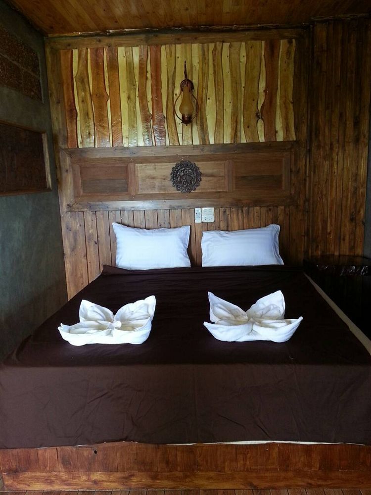 Resort Sea Rock