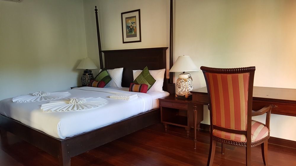 Phangan Paragon & By Pure Lifestyle Resort 3*