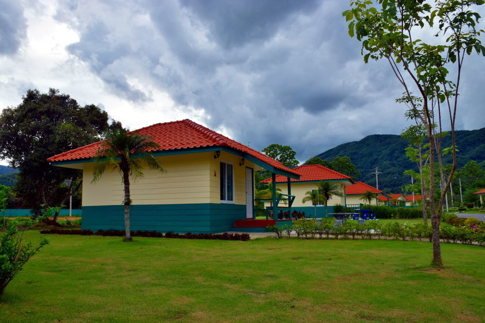Kaeo Fa Sai Chiang Rai