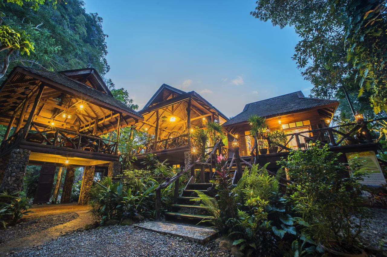 Art's Riverview 3* Khao Sok National Park