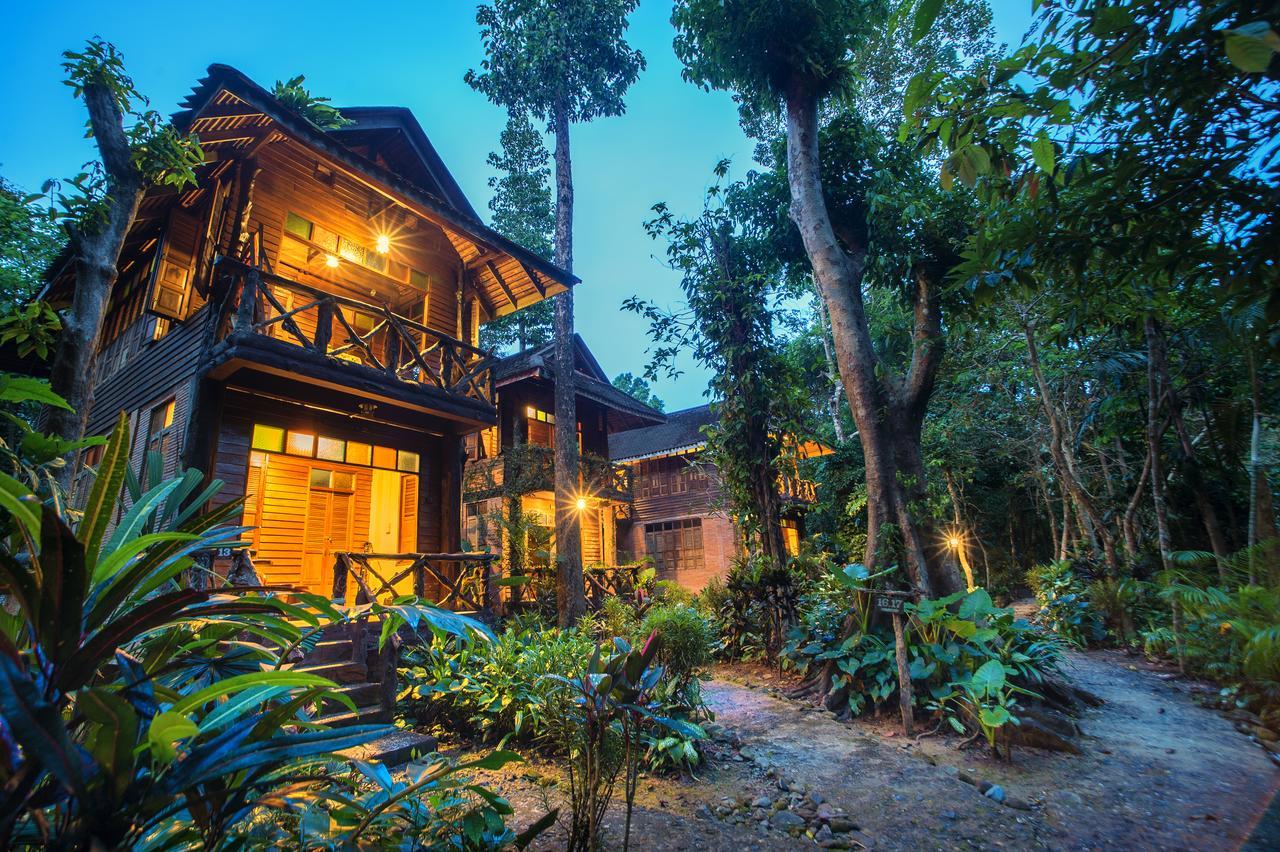 Art's Riverview Resort Khao Sok National Park