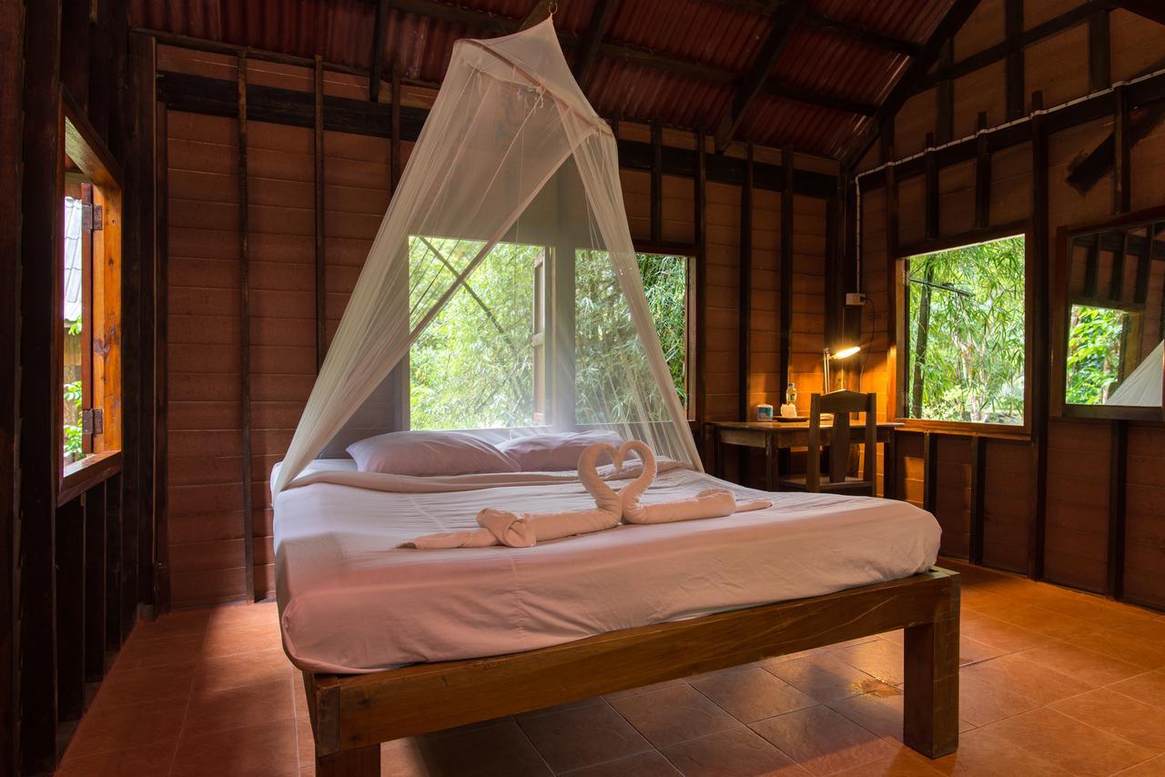 Art's Riverview 3* Khao Sok National Park