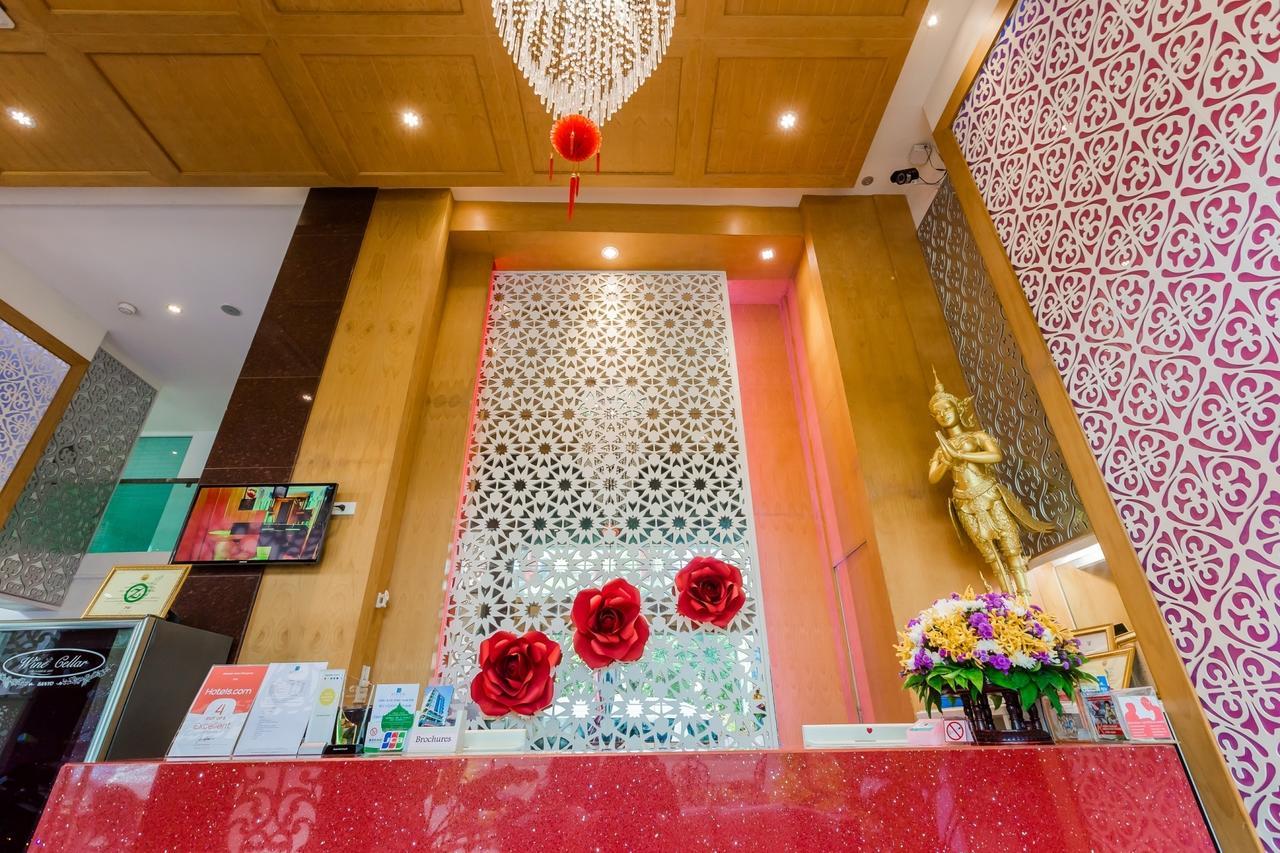 Roseate Hotel