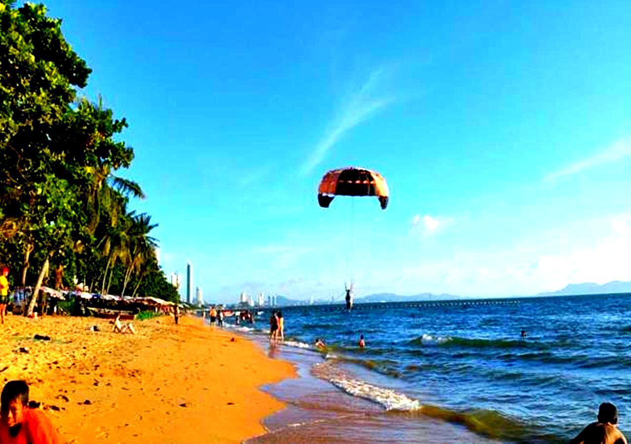 Lumpini Seaview Top Floor *