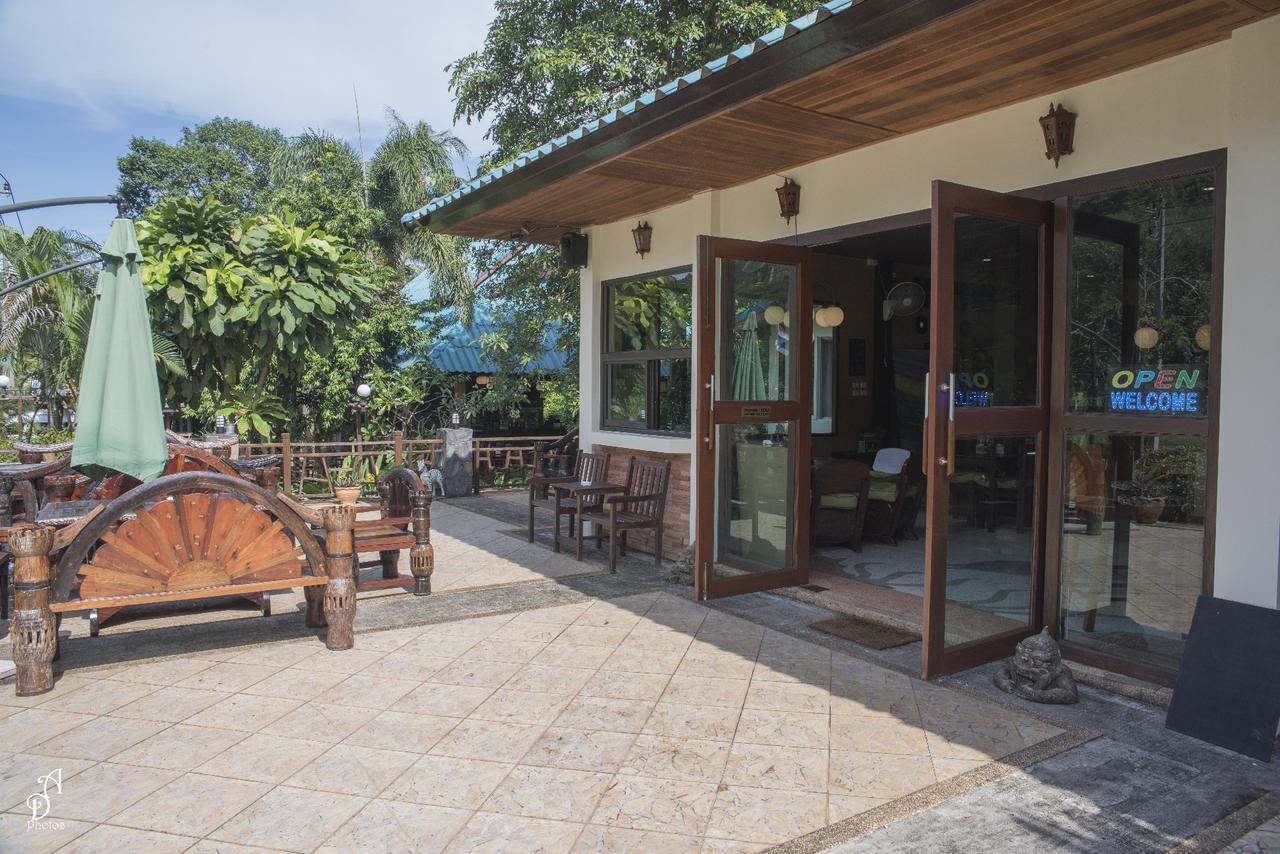 Resort Garden Of Joy
