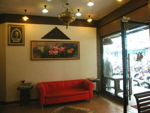 The Red Balcony Inn Pattaya