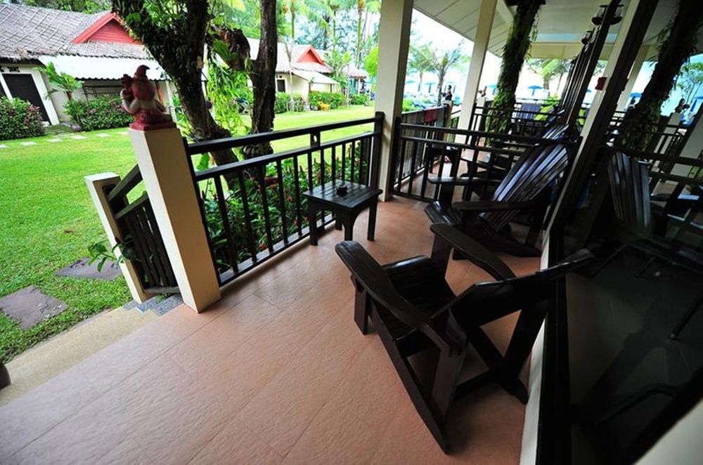 Hive Khaolak Beach (adults Only) 4*