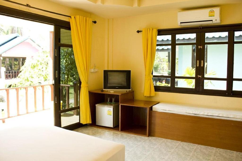 Siraya Beachfront
