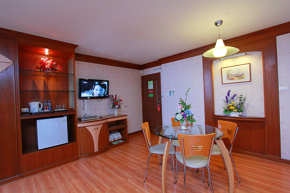 Hotel Sakol