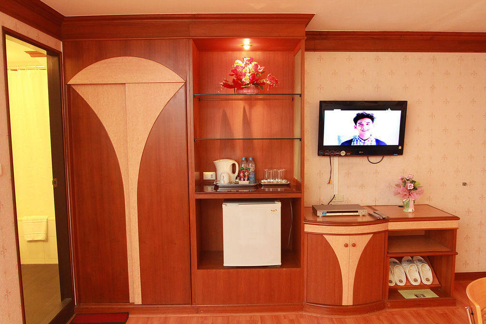 Hotel Sakol 3*