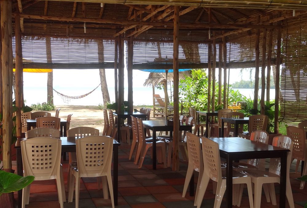Guest house Sand Beach Bungalow