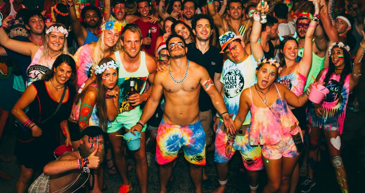 Hostel Dancing Elephant Club *