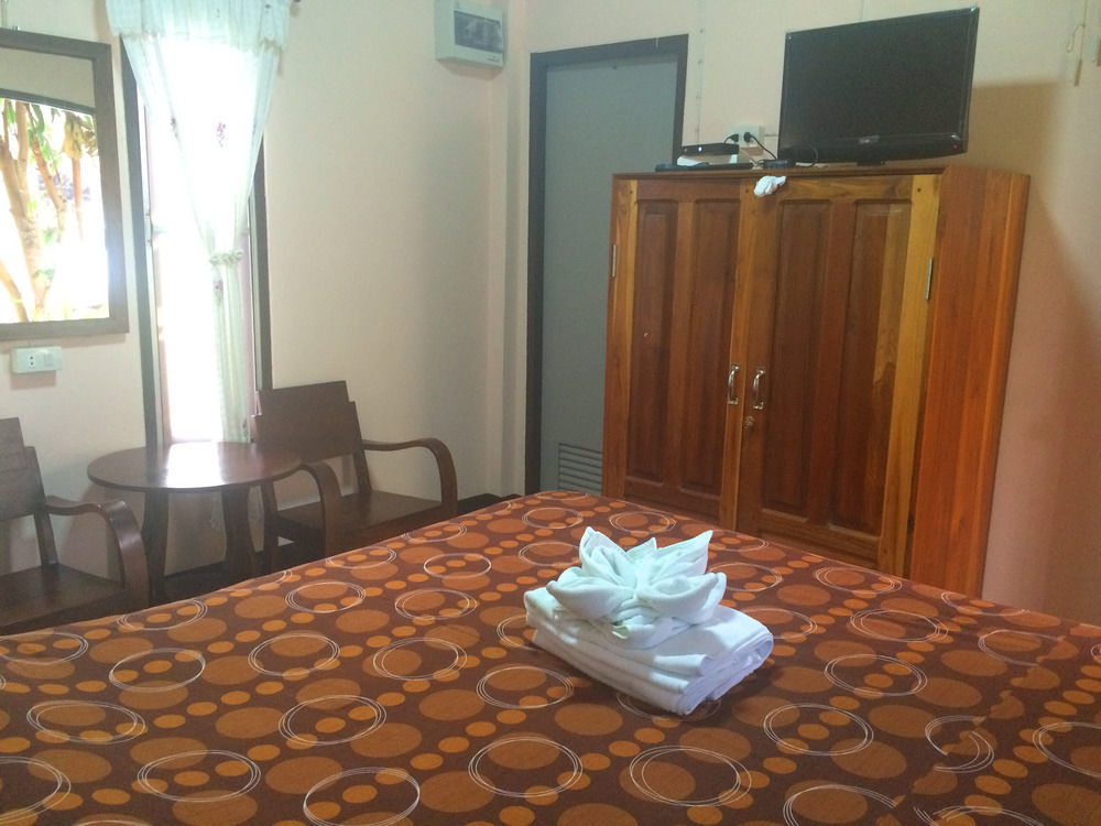 Guest house Baan Chanoknunt